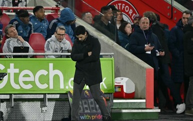 VIDEO Arsenal kiksao kod Brentforda: Lewis-Potter poništio pogodak Maduekea