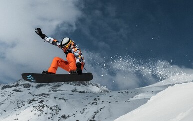 Jeste li primijetili kako snowborderi nose markere? Postoji razlog iza neobične prakse