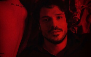 Filip Dizdar objavio je emotivnu i mračniju pjesmu "Volio sam te"