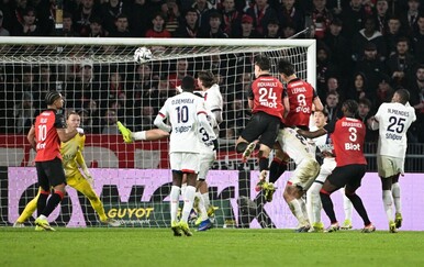 Iznenađenje u Francuskoj: Rennes nokautirao PSG, Lens ima šansu