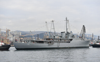 Drama u riječkoj luci, teretni brod udario Titov Galeb: "Čuo se udarac"