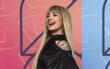 Stela Rade na Dori 2026. u najlonkama u stilu tajica