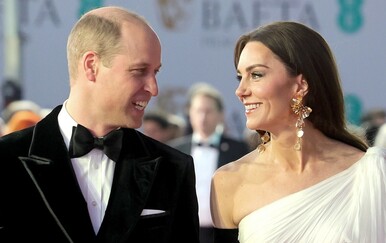 Kate Middleton i princ William čestitali Valentinovo uz zajedničku fotografiju