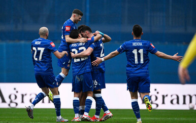 UŽIVO Dinamo vodi protiv Istre u Maksimiru: Modri dominiraju, Livaković besposlen
