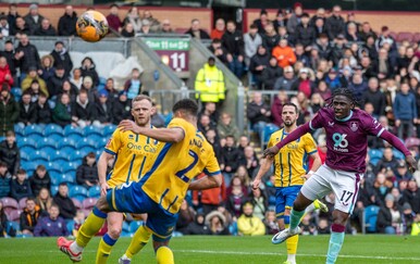 FA Kup: Mansfield šokirao Burnley, Manchester City izbacio Salford