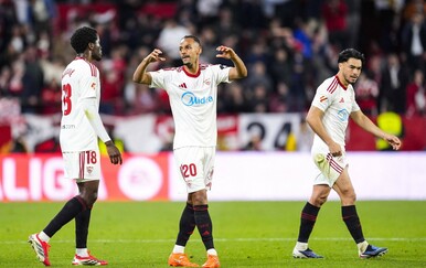 VIDEO Sevilla remizirala s Alavesom nakon isključenja Juanlu Sancheza