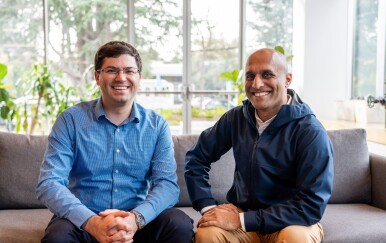 Ova dva milijardera razvijaja softver koji može upravljati svime - od zrakoplova i tenkova do automobila