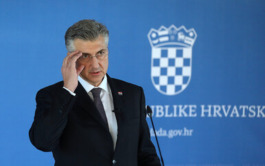 Sveučilišni profesor: "Sve ustaše koje je Plenković vidio, s njima je i koalirao"