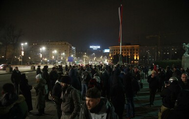 U Novom Sadu traju prosvjedi zbog nezadovoljstva vlašću