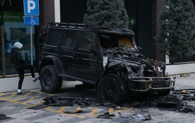 Zapaljen automobil Bake Praseta