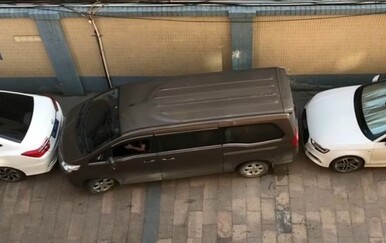 Majstori pokazali kako se to radi i parkirali na mjesta koja bi mnogi vozači pokušali izbjeći
