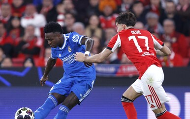 VIDEO Vinicius zabio golčinu pa proslavom uzrokovao kaos na tribinama