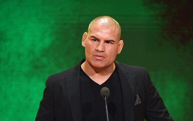 VIDEO Cain Velasquez napokon pušten na slobodu
