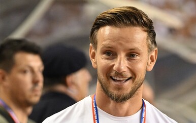 Rakitić poklonio dres Hajduka jednom od najvećih srpskih sportaša, evo uz kakvu posvetu