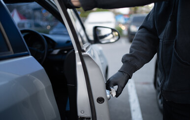 U Zagrebu prijavljena trojica mladića zbog krađe automobila i izazivanja nesreća