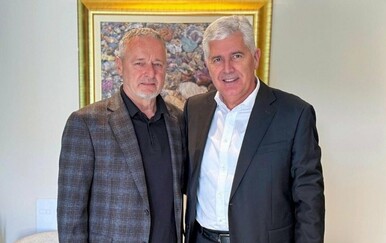 Nakon kaznenih prijava, osuda i reakcija iz EK, Ćović ugostio Thompsona