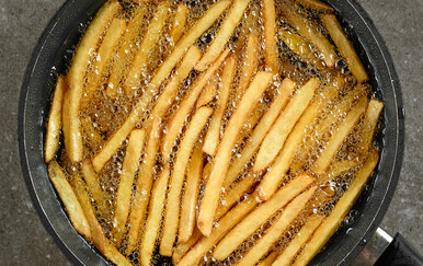 Kako se riješiti smrada od prženja? Stari trik spašava stvar