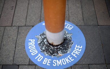 Zašto se u Australiji danas gotovo svaka druga kutija cigareta prodaje "ispod pulta"?