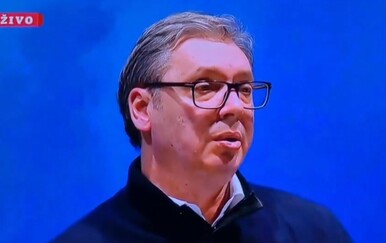VIDEO Žena se Vučiću žalila o problemima, on ju natjerao da kaže detalje. Pred djetetom priznala da mu nije majka: "Živimo pakao"