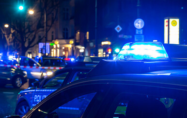 Noćna drama: Pijani 12-godišnjak s očevim autom udario u više vozila, pobjegao s mjesta nesreće