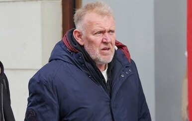 Znate li kakvog psa ima Robert Prosinečki? U šetnji je potpuno zasjenio legendarnog Vatrenog