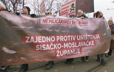 U Zagrebu održan prosvjed protiv megafarmi i klaonica pilića