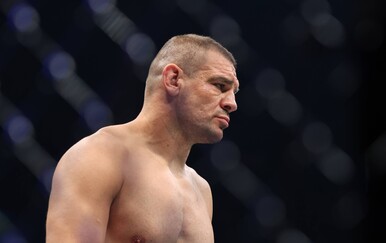 Ante Delija poražen u svojoj trećoj UFC borbi