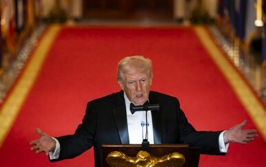 Trump, nekoć nezaustavljiv, trpi udarac za udarcem uoči važnog govora