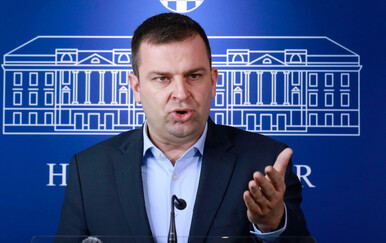 SU pozvao Hrebaka da se ogradi od stranačkog kolege Marija Puškarića