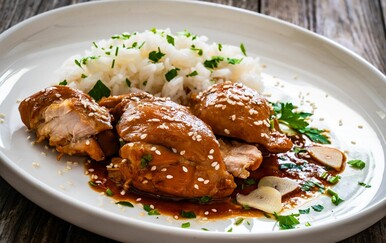 Havajska piletina u sojinom umaku: Jednostavno jelo puno ezgotike i karaktera