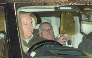 Izbezumljeni pogled Andrewa Mountbattena-Windsora koji je obišao svijet