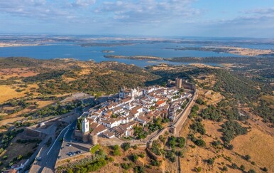 Najveće umjetno jezero u Europi mami na krstarenje i istraživanje ljupkih gradića