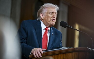 Trump u govoru o stanju nacije proglasio "zlatno doba" Amerike