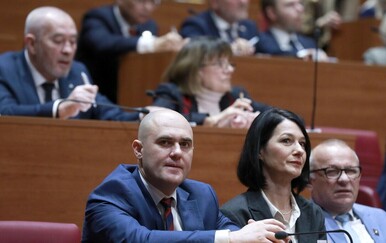 Zastupnik DP-a Predrag Mišić stao u obranu Josipa Dabre: I ja sam pjevao pjesme