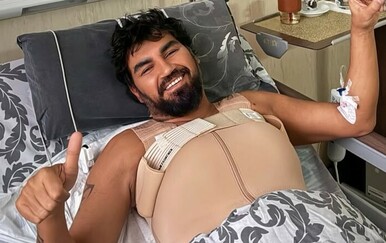 Bugarski pjevač Azis ugradio silikone u prsa