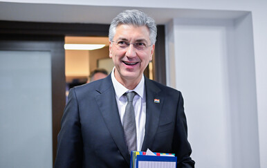 USKORO UŽIVO Plenković daje izjavu za medije
