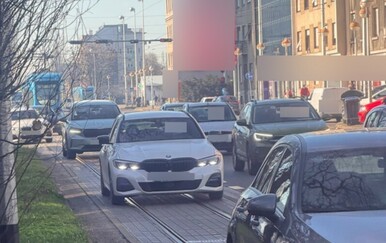 Policija čak 104 vozača uhvatila u vožnji žutom trakom