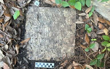 Rimski nadgrobni spomenik star gotovo 2000 godina otkriven u američkom vrtu