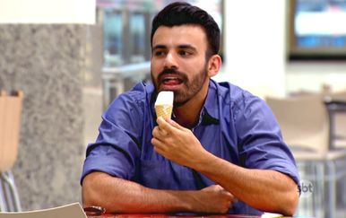 Glumac Moreno Nunes odlično je odradio svoju ulogu u skrivenoj kameri (FOTO: YouTube/Screenshot)