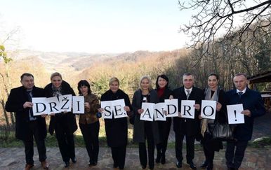 'Drži se, Andro!' (Foto: Facebook/Kolinda Grabar-Kitarović)