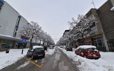 Snijeg u Imotskom (Foto: POU Imotski) - 2