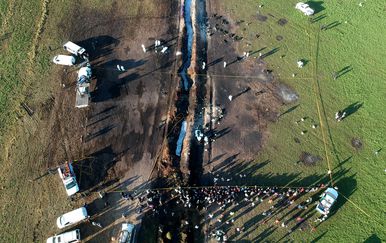 Eksplozija naftovoda (Foto: Enrique CASTRO / AFP)