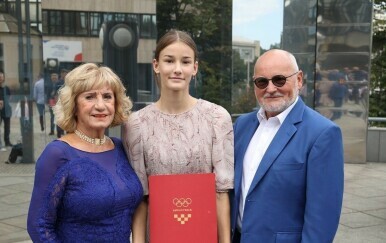 Biserka Petrović, Jana Koščak i Zlatko Mateša