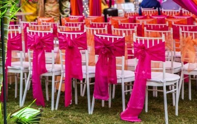 Zelena, ružičasta i smeđa su boje koje će biti popularne za uređenje vjenčanja