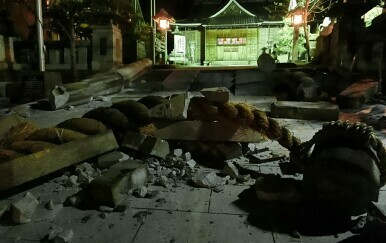 Krhotine na zemljištu svetišta Onohiyoshi u gradu Kanazawa, prefektura Ishikawa