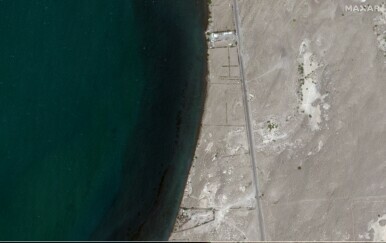 Satelitske snimke prikazuju posljedice napada na mete u Jemenu - 1