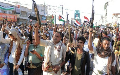 Hutisti na prosvjedu nakon američko-britanskih napada na Jemen
