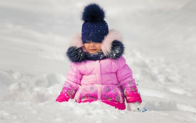 Dijete u snijegu