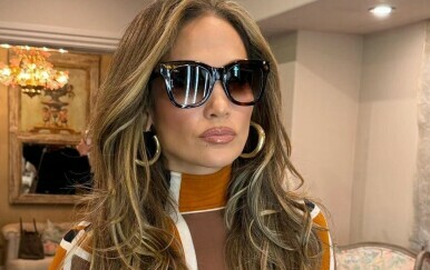 Jennifer Lopez - 4