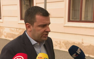 Hrebak promijenio retoriku: "Nisam dao ultimatum premijeru"